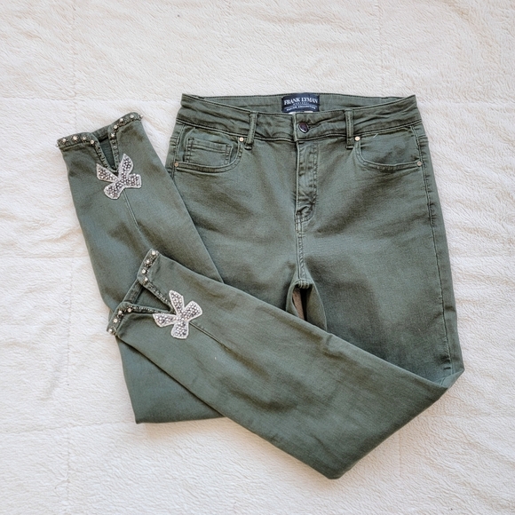 Frank Lyman Design Pants - Frank Lyman Midrise Bow Back Skinny Leg Jeans